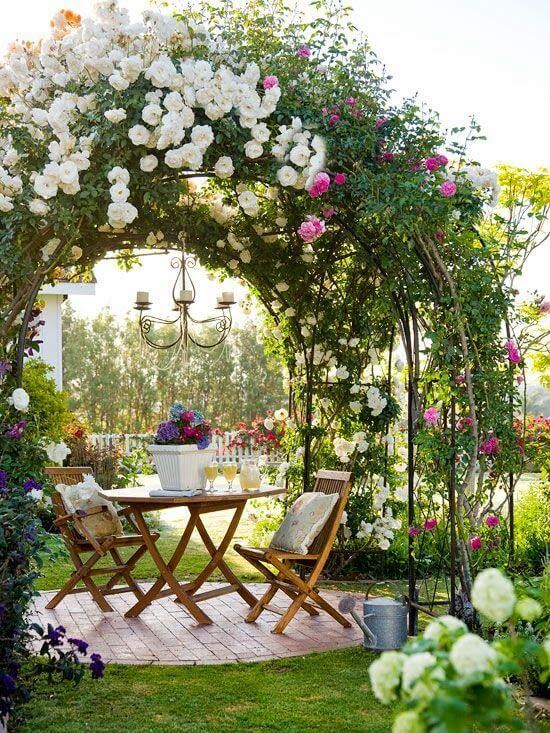 30 Great Inspirations Using Flowers To Spice Up Your Landscaping - 221